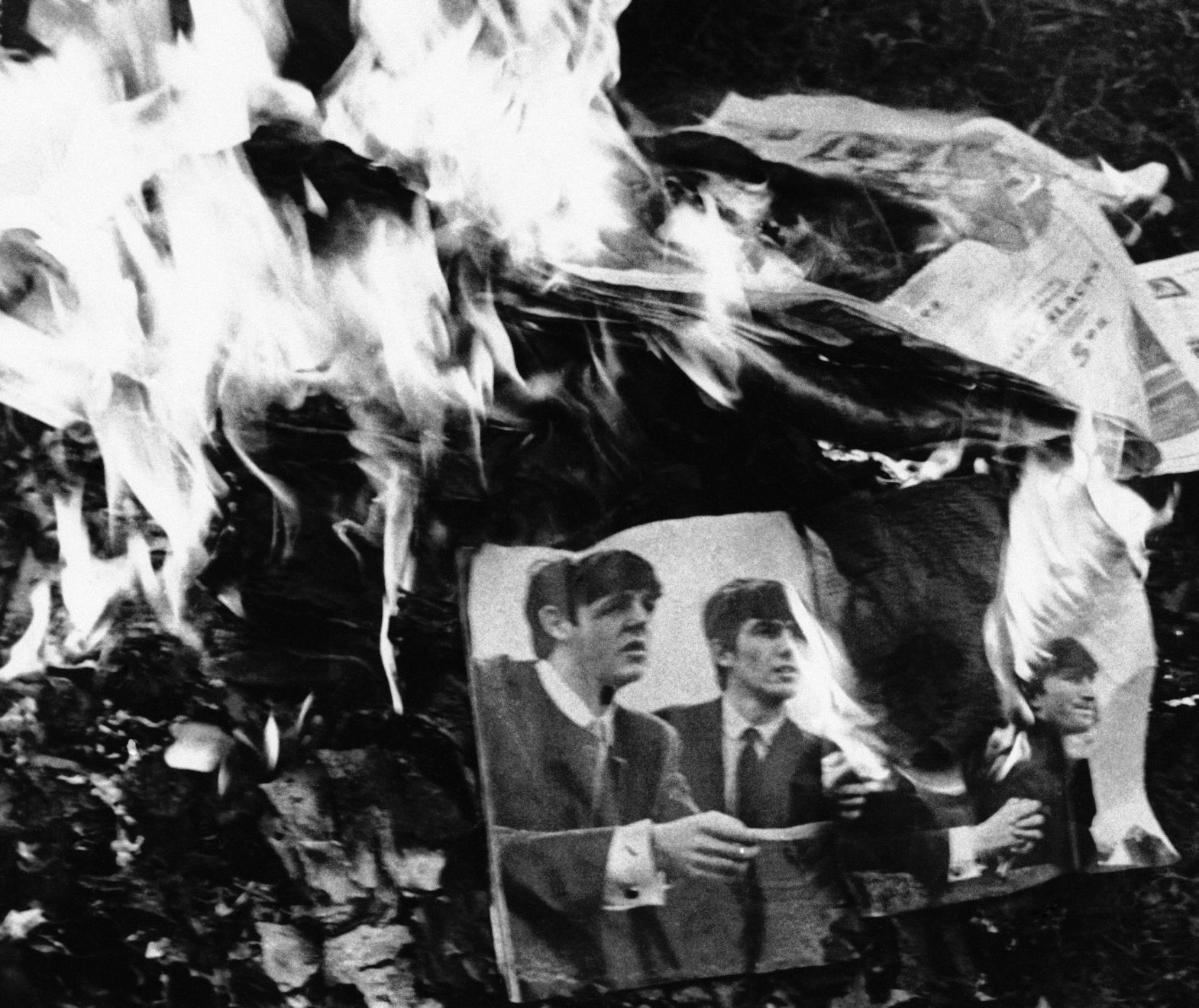1966: Beatlemania protest